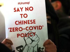 Prof. Yves Tiberghien & MA Candidate Dustin Lo discuss China’s zero-COVID policy “trap”
